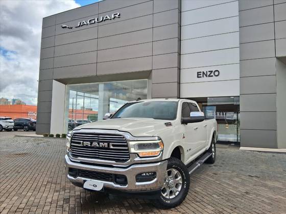 RAM 3500 6.7 I6 TURBO DIESEL LARAMIE CD 4X4 AUTOMÁTICO RAM 3500 6.7 I6 TURBO DIESEL LARAMIE CD 4X4 AUTOMÁTICO